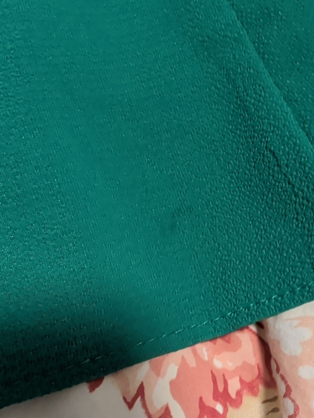 CeCe- Size L Emerald Green Ruffle Tie-Neck Blouse NWT - Picture 13 of 15